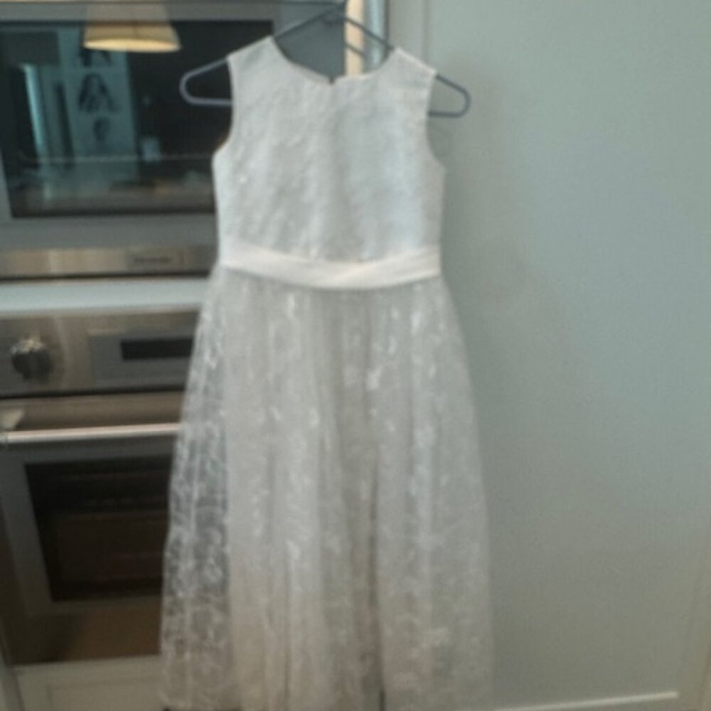 Girls White Formal Dress with Matching Head Piece/Crown Vail-Size 10